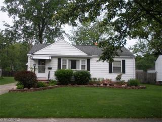 5222 Chestnut Hill Dr, Willoughby, OH 44094-4342
