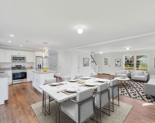 594 Canal Rd, Mount Sinai NY  11766-3307 exterior