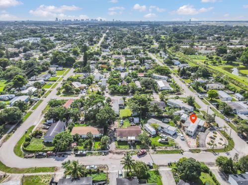 5463 Elaine Cir, West Palm Beach, FL 33417-4714