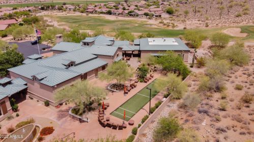 584 Twin Peaks Pkwy, San Tan Valley AZ  85143-5828 exterior