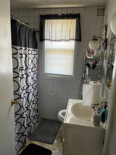 6613 32nd Ave, Kenosha, WI 53142-3415