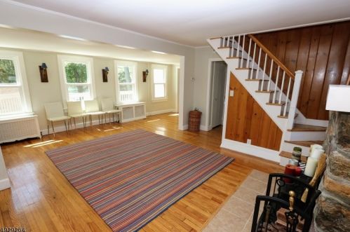 122 Lakewood Dr, Parsippany NJ  07834-2820 exterior