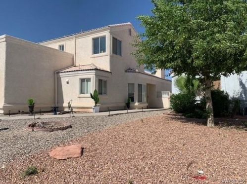 2362 Acoma Dr, Bullhead City, AZ 86442-7400