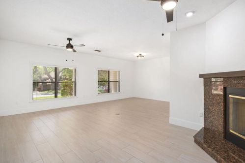 552 Lake Ave, Altamonte Springs FL  32701-3639 exterior