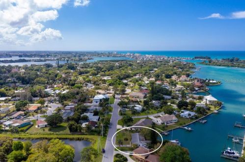 108 Lyons Bay Rd, Nokomis FL 34275-3015 exterior