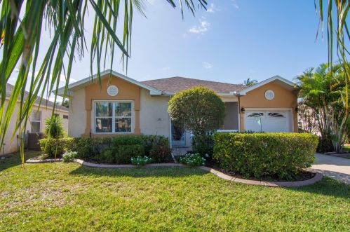 519 Galatone Ct, Fort Pierce, FL 34986-1747