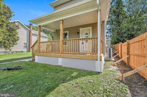 161 Railroad St, West Cressona, PA 17929-1434