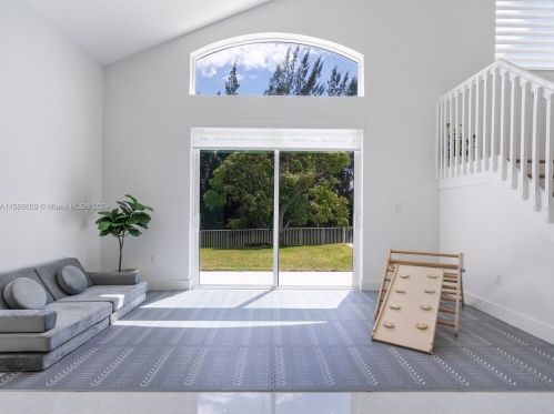 3761 144th Ave, Hollywood FL  33027-3785 exterior