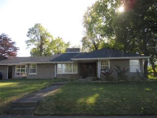 460 Parkway Dr, Lexington, KY 40504-2710