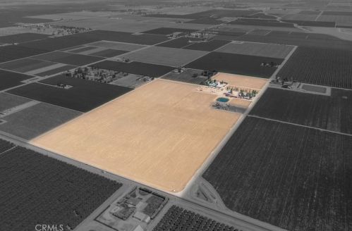 15414 Cuda Dr, Bakersfield CA  93307-9279 exterior