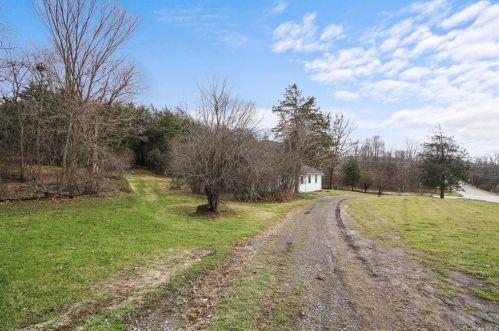 1340 Route 208, Washingtonville NY  10992-1900 exterior