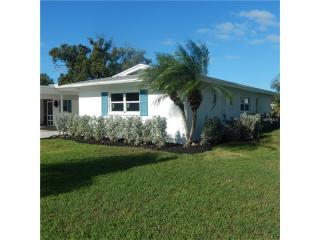 3339 Fuller St, Sarasota, FL 34231-8131