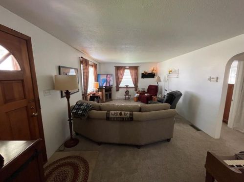 410 Egbert St, Franklin PA  16323-2902 exterior