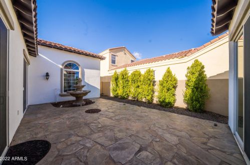 3437 Valerie Dr, Chandler AZ  85286-2371 exterior