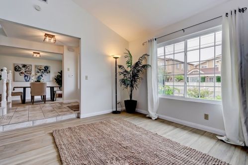 2012 Belmont Ln, Redondo Beach, CA 90278-4908