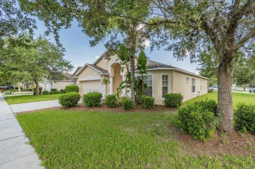 214 Smokey Hill Ave, Ruskin, FL 33570-6332