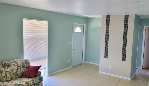 2149 Sunrise Dr, Vero Beach, FL 32962-7119