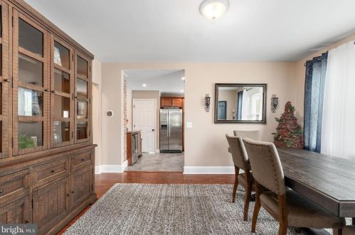 10 Cedar Ave, Berlin Boro NJ  08009-1302 exterior