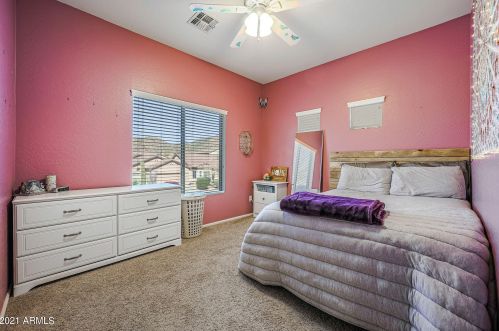 2575 Amber Sun Dr, Phoenix AZ 85085-5076 exterior