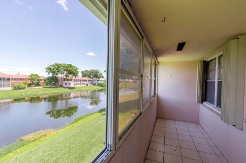 187 Dorchester H, West Palm Beach, FL 33417-1452