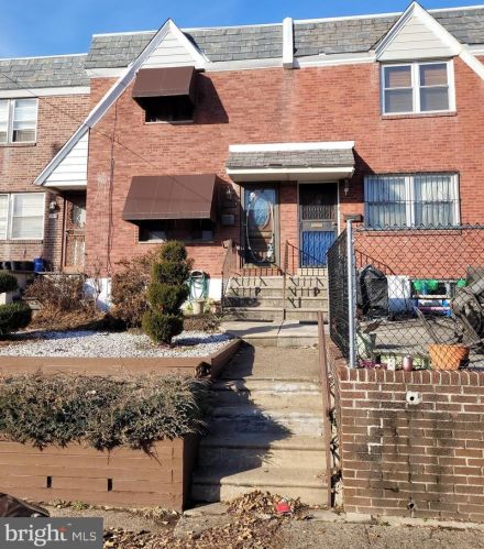 1908 29th St, Philadelphia, PA 19145-2402