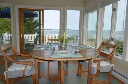 250 Ocean Rd, South Kingstown RI  02882-1346 exterior