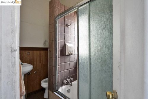 1514 9th St, Oakland CA  94607-1910 exterior