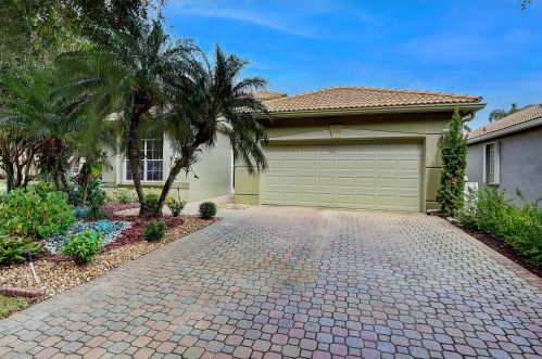 10283 Copper Lake Dr, Boynton Beach, FL 33437-5506