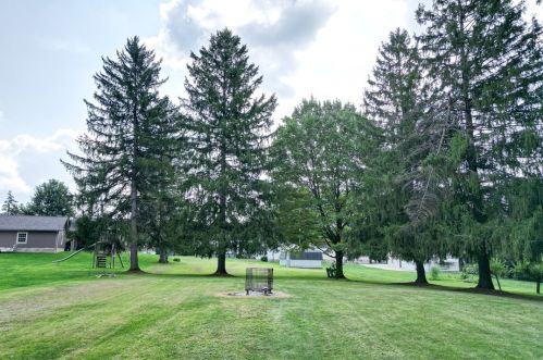 760 Blackhawk Rd, Beaver Falls PA  15010-1511 exterior