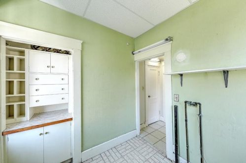 310 Elmgrove Ave, Providence RI  02906-4252 exterior