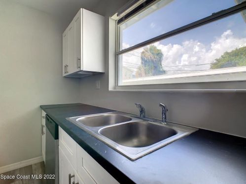 1401 Point Dr, Cocoa FL  32922-6465 exterior