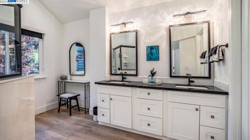 133 Kingswood Cir, Danville CA  94506-6051 exterior