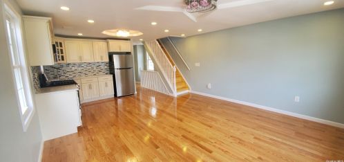 119-32 193rd St, Jamaica, NY 11412-1135