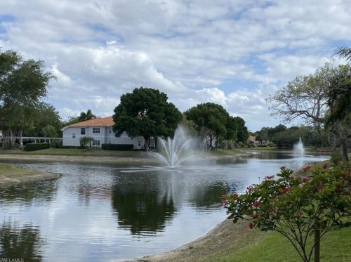 7576 Oleander Gate Dr, Naples FL  34109-0634 exterior