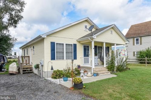31026 Poplar St, Laurel, DE 19956-3911