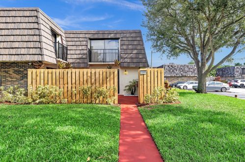 1690 Forest Lakes Cir, West Palm Beach, FL 33406-5765