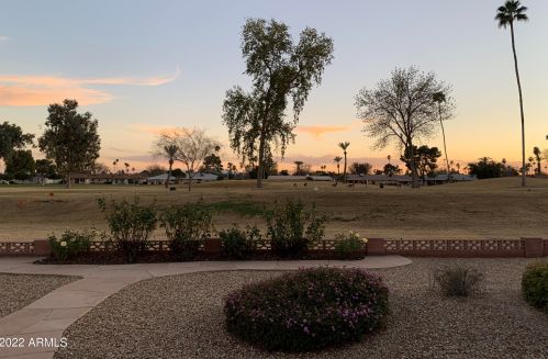 10952 Tropicana Cir, Sun City AZ  85351-2133 exterior