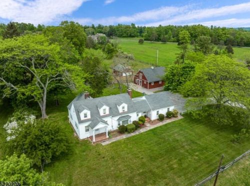 1765 Lamington Rd, Bedminster, NJ 07921-2703