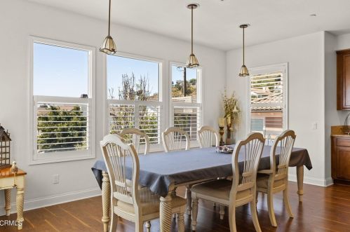 871 Coronado Cir, Santa Paula CA  93060-1666 exterior