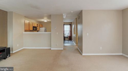 28 Quillen St, Dover DE  19904-5686 exterior