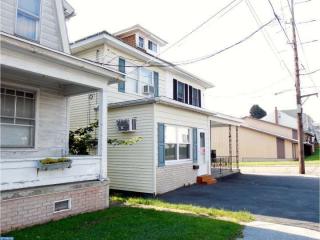 102 4th St, Frackville, PA 17931-1108