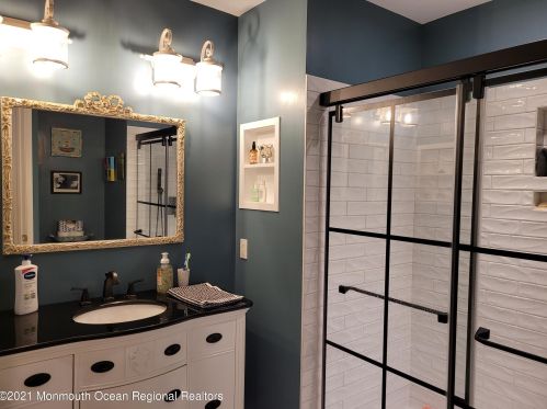 433 Mowat Cir, Trenton NJ  08690-3220 exterior