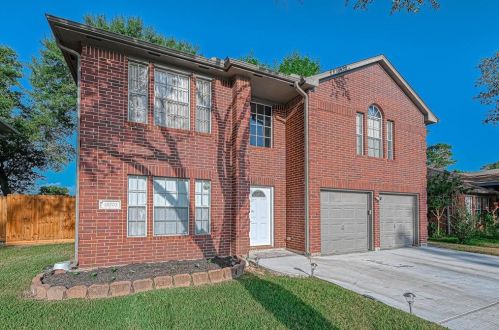 18703 Droitwich Dr, Humble, TX 77346-2637