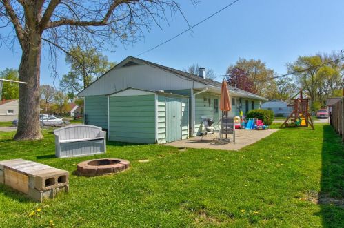 2949 Irwin Ave, Darbydale OH  43123-2309 exterior