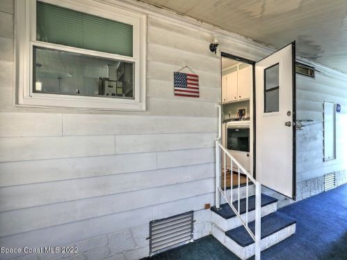 423 Puffin Dr, Sebastian FL  32976-7478 exterior