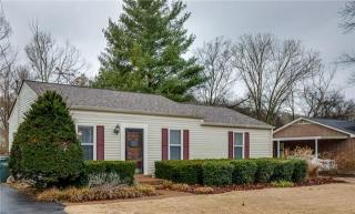 3117 Lake Dr, Nashville, TN 37214-4210
