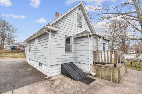 431 Polk St, Bridgeport CT  06606-2917 exterior