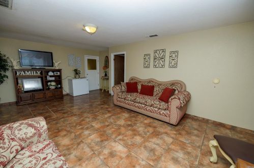 2936 Patterson Rd, Riverbank CA  95367-2811 exterior