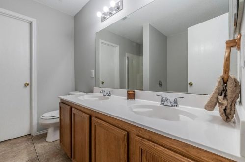 1509 Fieldstone Dr, Oak Point TX 75068-6442 exterior