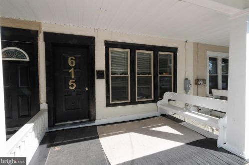 615 Main St, Ephrata PA  17522-1718 exterior